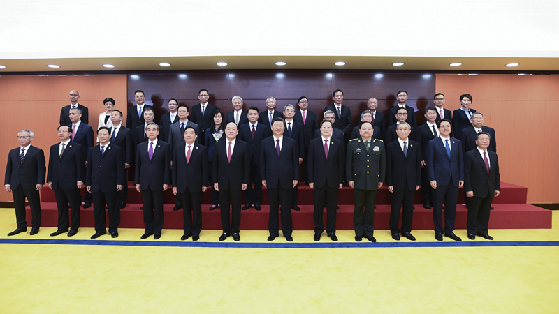 習近平會見澳門特別行政區(qū)新任行政、立法、司法機關(guān)負責人