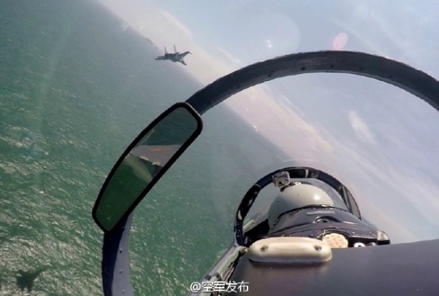 中國(guó)空軍多型主戰(zhàn)飛機(jī)赴南海戰(zhàn)斗巡航。