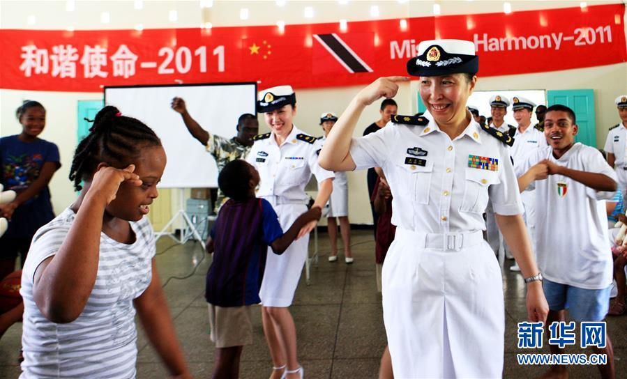 （圖文互動）（5）中國之舟，為和平友愛而來——一份來自中國海軍和平方舟號醫(yī)院船的報告