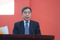 全國人大教科文衛(wèi)委員會(huì)主任委員、清華大學(xué)新聞出版學(xué)院院長柳斌杰致辭