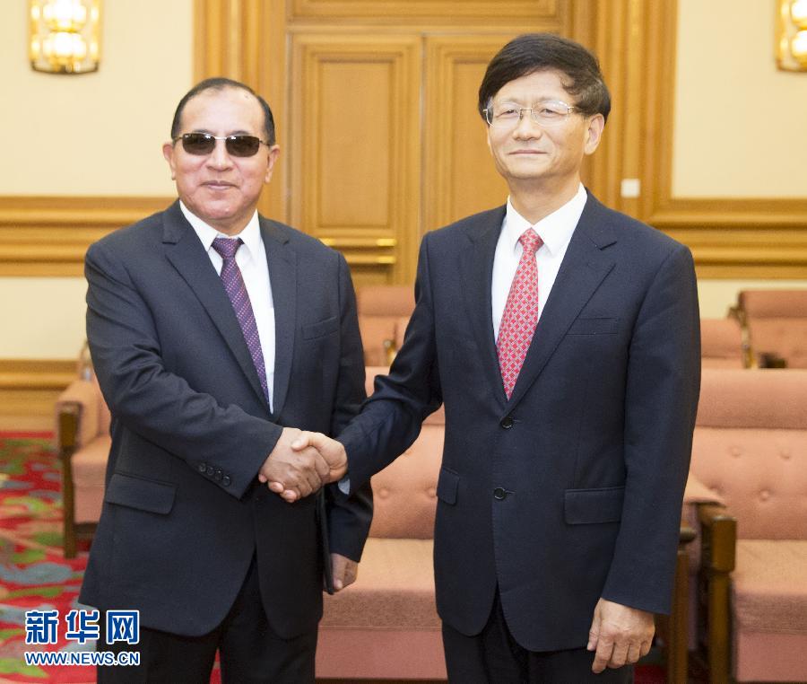 9月5日，中共中央政治局委員、中央政法委書(shū)記孟建柱在北京會(huì)見(jiàn)秘魯最高法院院長(zhǎng)維克托·盧卡斯·蒂科納。 新華社記者 黃敬文 攝 