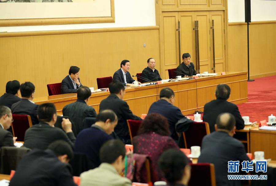 3月23日，治國理政論壇“‘四個全面’戰(zhàn)略布局系列理論研討會”首場研討會在北京召開，中共中央政治局委員、中央書記處書記、中宣部部長劉奇葆出席會議并講話。新華社記者 劉衛(wèi)兵 攝
