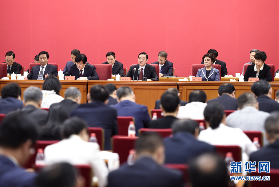 9月20日，中國電視藝術(shù)家協(xié)會(huì)第六次全國代表大會(huì)在北京召開。中共中央政治局委員、中央書記處書記、中宣部部長劉奇葆出席開幕式并講話。新華社記者 燕雁 攝