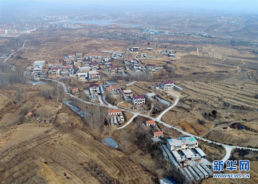 （在習(xí)近平新時(shí)代中國特色社會主義思想指引下——新時(shí)代新氣象新作為·四好農(nóng)村路·圖文互動）（1）路通 民富 心齊——農(nóng)村道路升級激發(fā)基層向心力