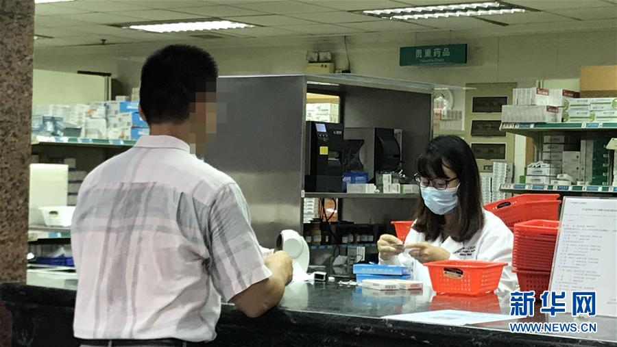 （新華全媒頭條·圖文互動）（1）抗癌藥，不只是降價這一件事——一粒藥的困境如何破解？
