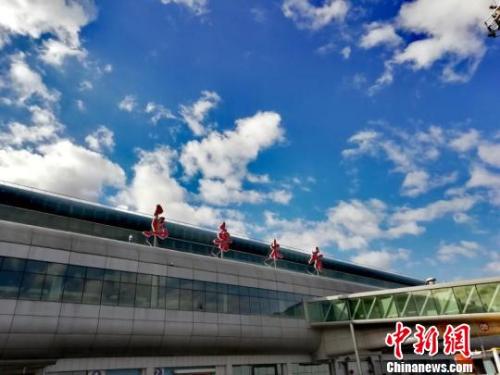 資料圖：烏魯木齊國(guó)際機(jī)場(chǎng)。 新疆機(jī)場(chǎng)集團(tuán)供圖