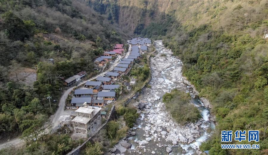 (新華全媒頭條·圖文互動(dòng))(10)2020年脫貧攻堅(jiān)一線奮斗者的向往與祝福