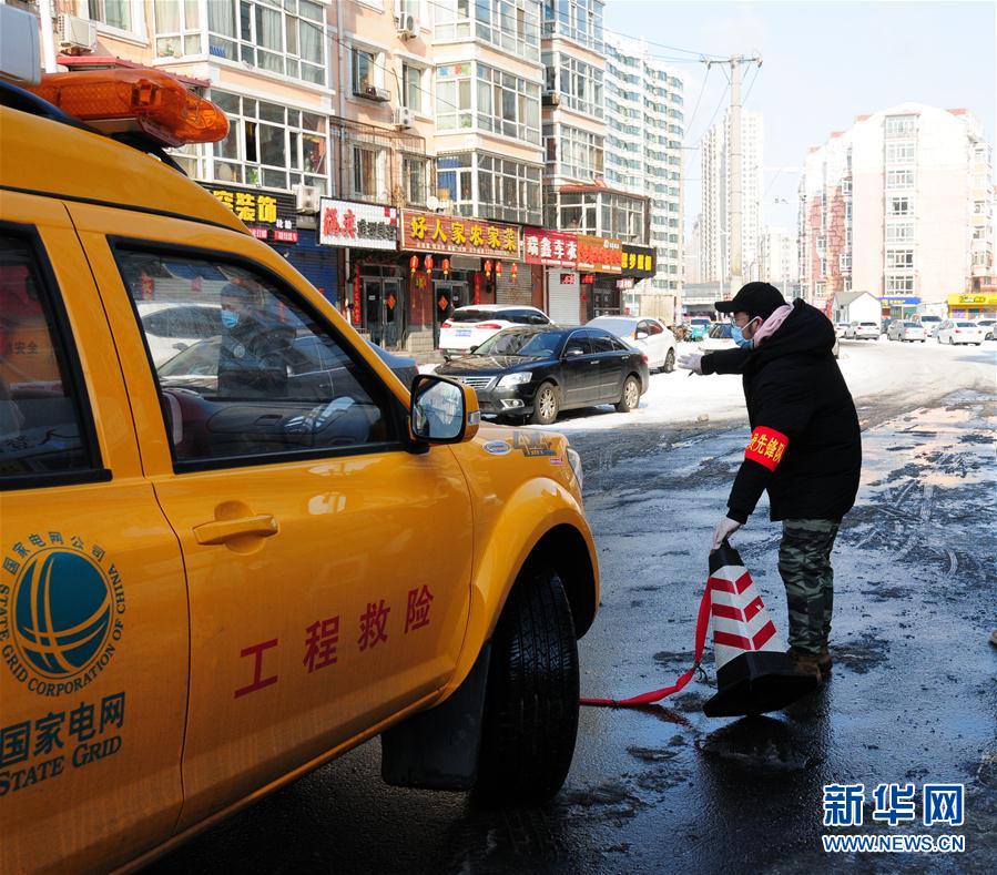（聚焦疫情防控·圖文互動）（3）不知你是誰，知你為了誰——社區(qū)戰(zhàn)“疫”志愿者群像