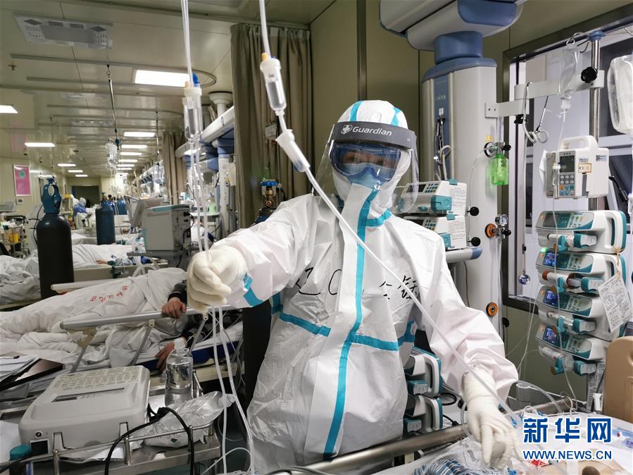 （一線抗疫群英譜·圖文互動(dòng)）（3）生命之光，溫暖“無面之交”——記抗疫一線重癥監(jiān)護(hù)室90后護(hù)士金鈺 