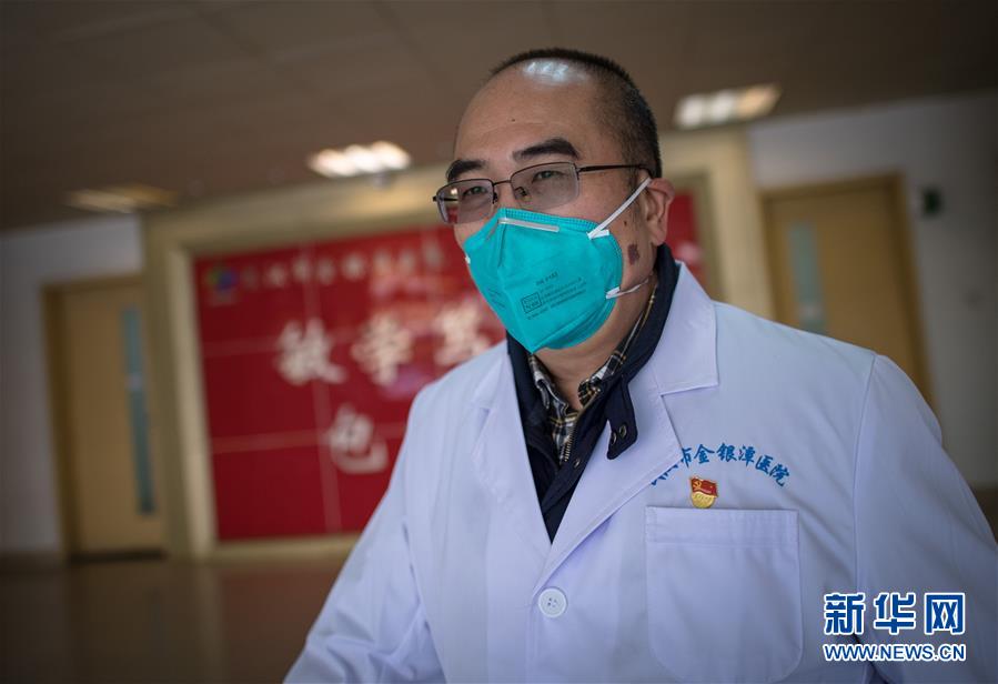 （新華全媒頭條·習(xí)近平致敬的戰(zhàn)“疫”英雄·武漢人民篇·圖文互動(dòng)）（5）壯哉，大武漢——獻(xiàn)給英雄的武漢人民