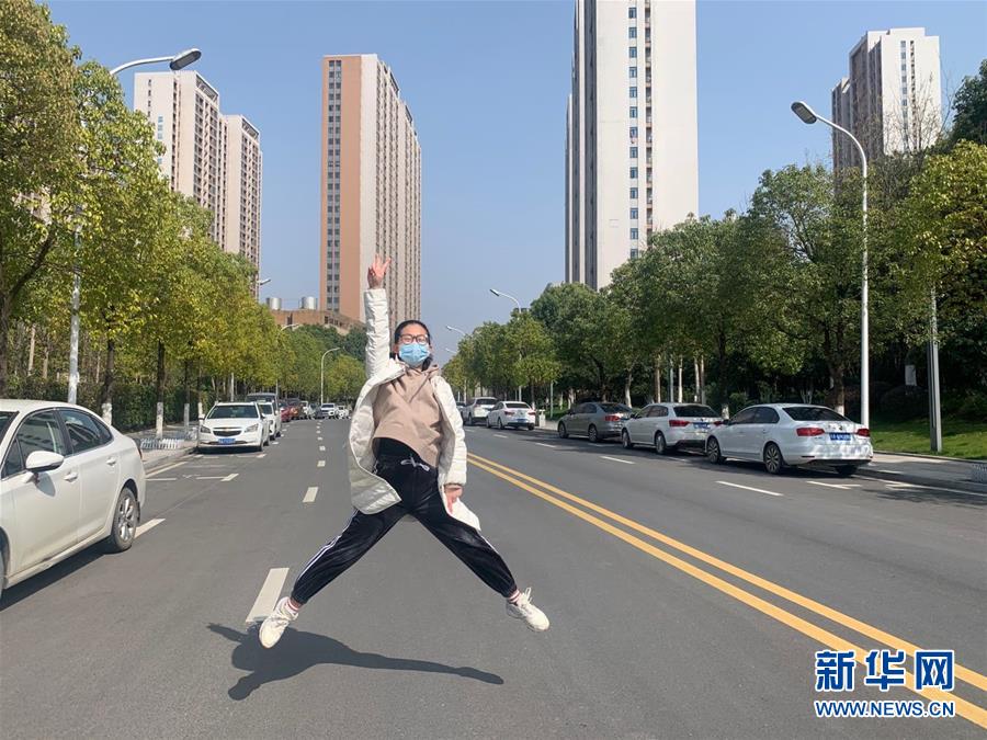 （一線抗疫群英譜·圖文互動(dòng)）（3）“95后”大學(xué)生郝鶯歌：退掉車票，她選擇直面病毒