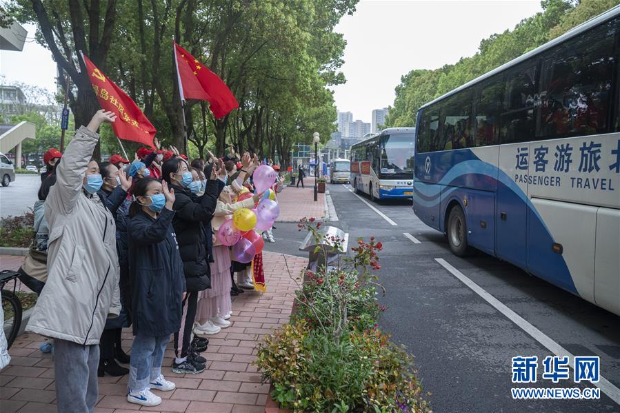 （新華全媒頭條·圖文互動）（5）上下同心，守望相助——中國抗疫眾志成城的生動實(shí)踐