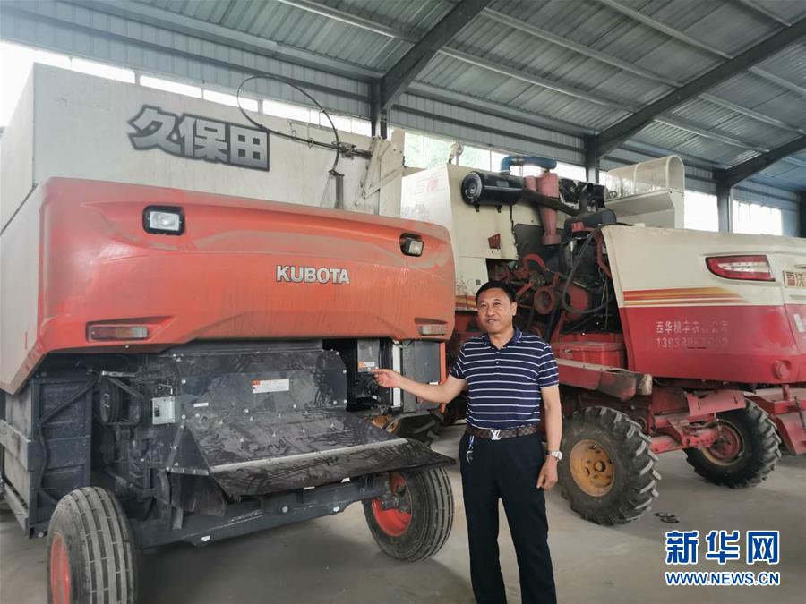 （在習(xí)近平新時代中國特色社會主義思想指引下——新時代新作為新篇章·習(xí)近平總書記關(guān)切事·圖文互動）（2）新農(nóng)事、新希望——夏收前田間新動態(tài)掃描
