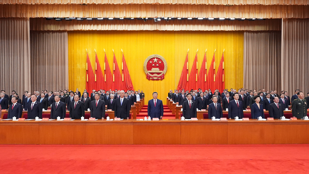 新疆維吾爾自治區(qū)成立70周年慶祝大會隆重舉行 習近平出席大會