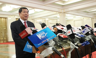 何立峰：2016年實(shí)現(xiàn)了穩(wěn)增長(zhǎng)、穩(wěn)就業(yè)
