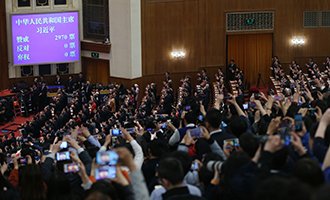 習(xí)近平全票當(dāng)選為國家主席、中央軍委主席