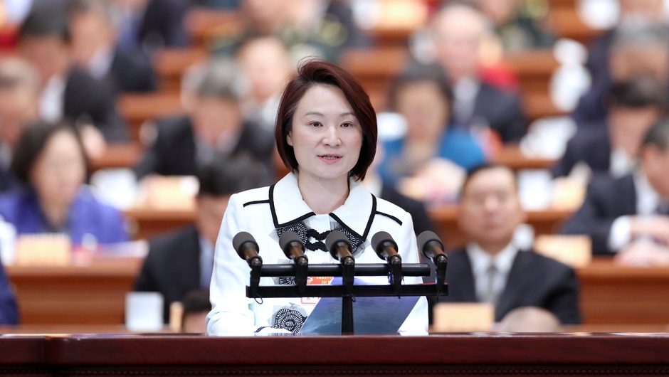 民建聯(lián)主席，香港立法會(huì)議員、行政會(huì)議成員 李慧瓊