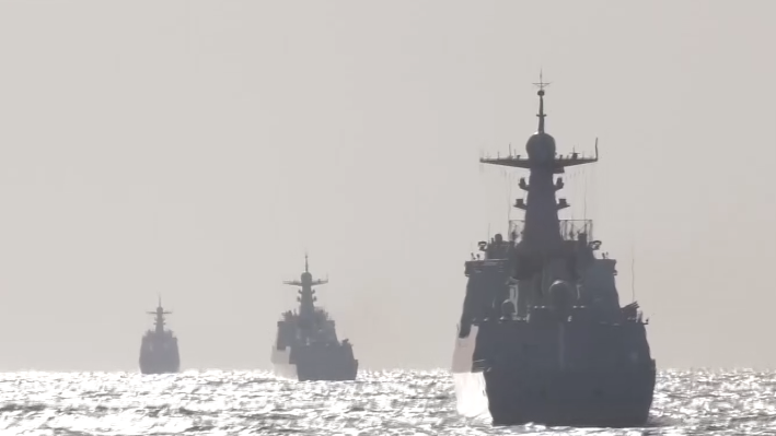 北部戰(zhàn)區(qū)海軍某艦艇訓練中心：聚焦實戰(zhàn)！8艘新型艦艇連續(xù)多天開展海上訓練
