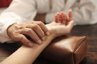 【健康解碼】中醫(yī)藥如何治療股骨頭壞死？
