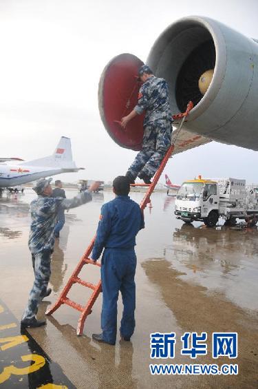 （搜尋馬航370航班·圖文互動）（6）中國空軍3架運輸機(jī)抵達(dá)馬來西亞 將展開海外搜救行動 