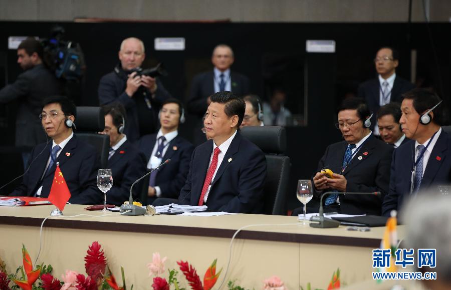 7月15日，國家主席習(xí)近平在巴西福塔萊薩出席金磚國家領(lǐng)導(dǎo)人第六次會晤。 新華社記者 蘭紅光 攝 