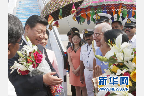 9月17日，國家主席習(xí)近平抵達(dá)古吉拉特邦艾哈邁達(dá)巴德市，開始對印度進(jìn)行國事訪問。 新華社記者 鞠鵬 攝