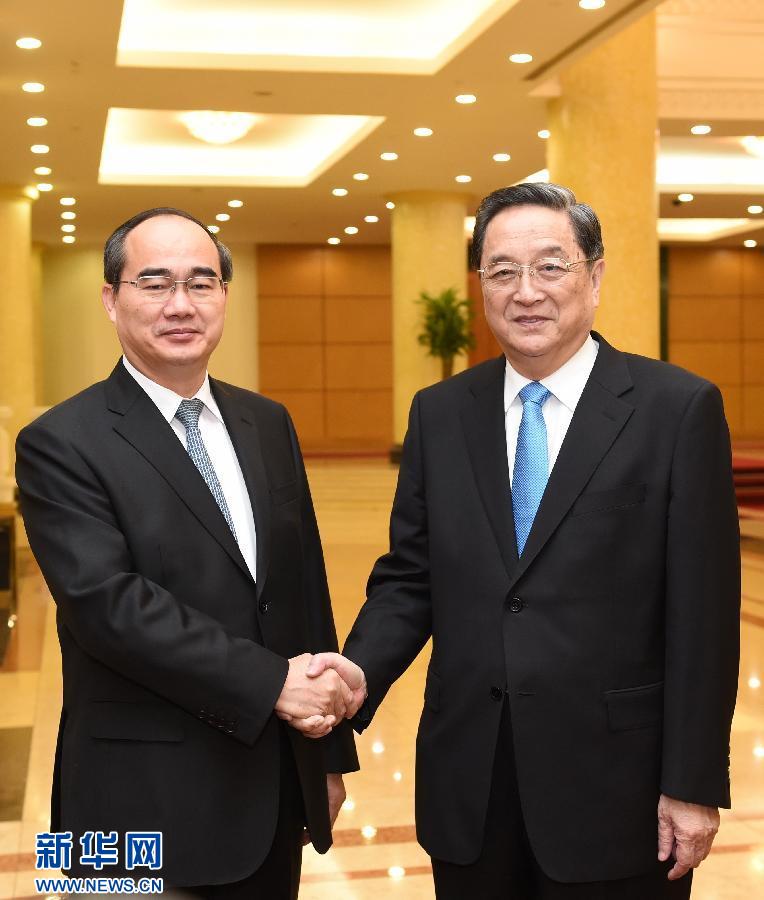 12月25日至27日，中共中央政治局常委、全國政協(xié)主席俞正聲對越南進行正式訪問。這是12月26日，俞正聲在河內與越南祖國陣線主席阮善仁舉行會談。 新華社記者劉建生攝