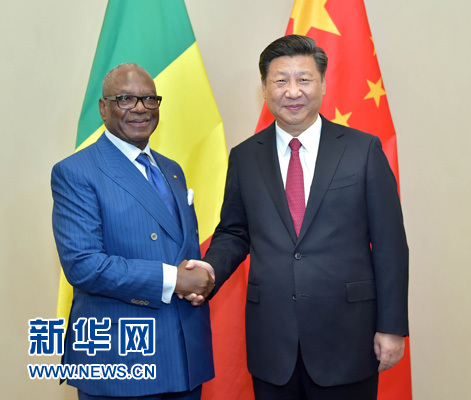 12月3日，國(guó)家主席習(xí)近平在約翰內(nèi)斯堡會(huì)見馬里總統(tǒng)凱塔。新華社記者 李濤 攝 