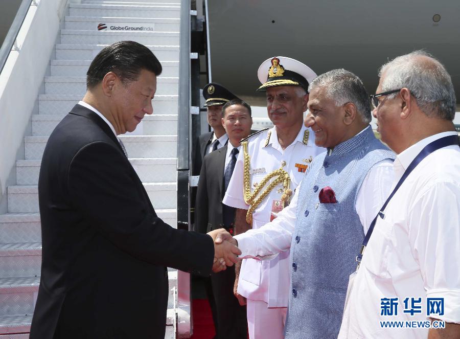 10月15日，國(guó)家主席習(xí)近平抵達(dá)印度果阿，應(yīng)印度總理莫迪邀請(qǐng)，出席金磚國(guó)家領(lǐng)導(dǎo)人第八次會(huì)晤。 新華社記者蘭紅光攝 