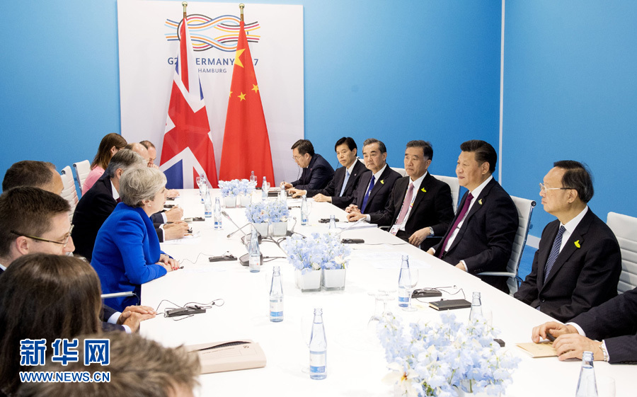 7月7日，國家主席習近平在漢堡會見英國首相特雷莎·梅。 新華社記者李學仁 攝