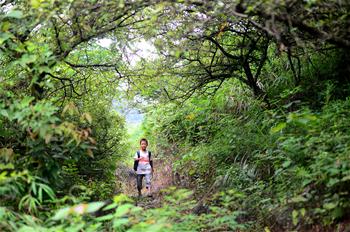大山深深，擋不住小小讀書郎的求學夢