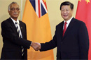 習(xí)近平會見紐?？偫? /></a></td>
</tr>
<tr>
<td height=